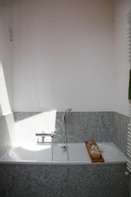 Lovely Apt In Pinzolo Val Rendena 7 Luaran gambar